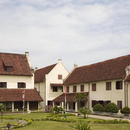 Hotel Permata Макасар Екстер'єр фото